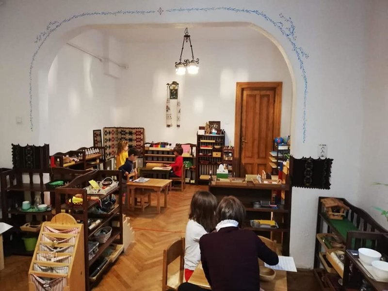 Gradinita Montessori Livada cu copii